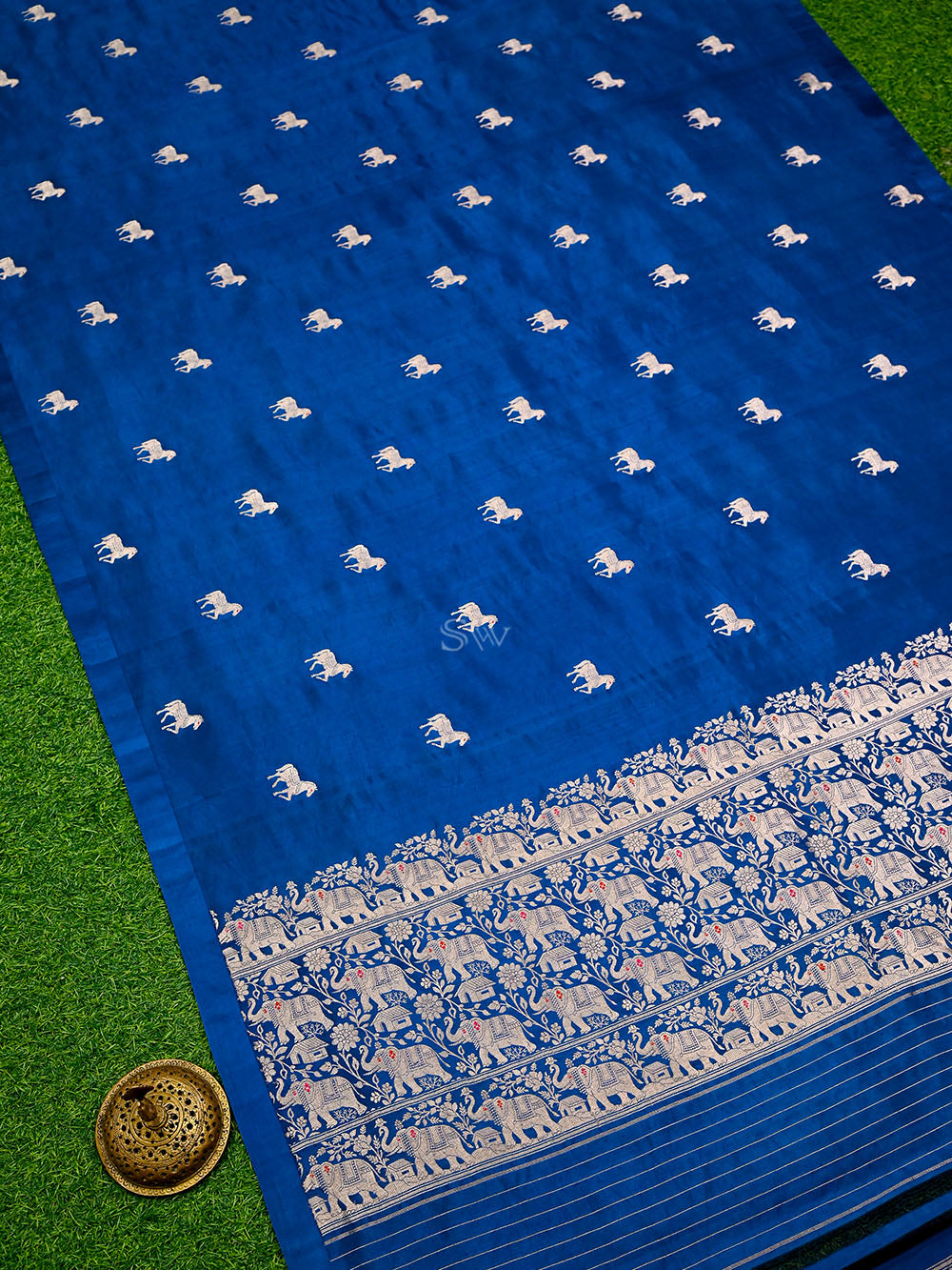 Midnight Blue Meenakari Booti Katan Silk Handloom Banarasi Saree - Sacred Weaves