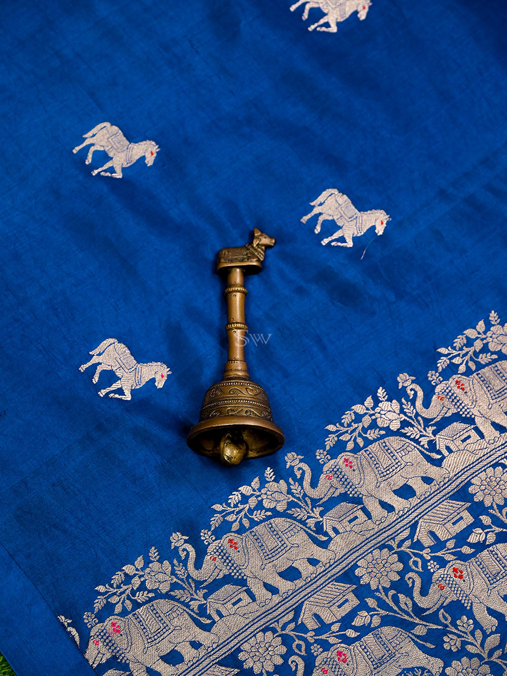 Midnight Blue Meenakari Booti Katan Silk Handloom Banarasi Saree - Sacred Weaves