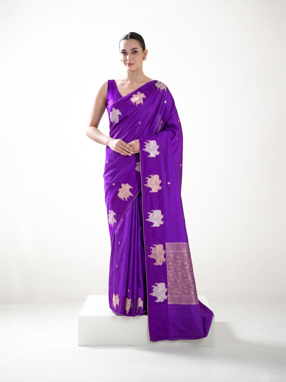 Purple Booti Pure Silk Handloom Banarasi Saree - Sacred Weaves