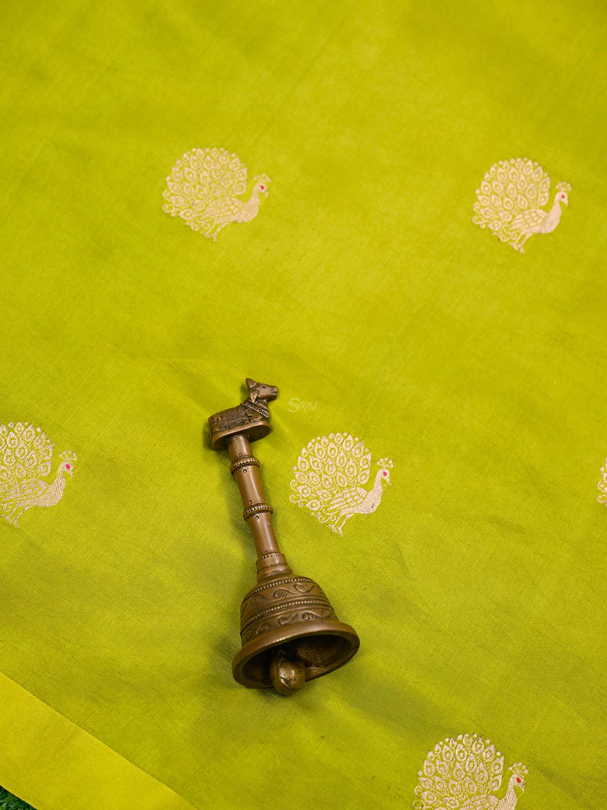 Lime Green Meenakari Katan Silk Handloom Banarasi Saree