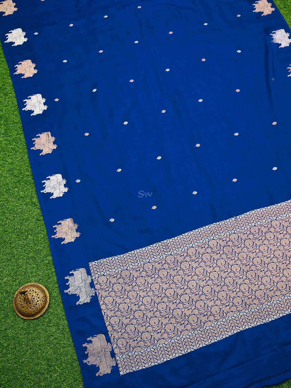 Blue Booti Katan Silk Handloom Banarasi Saree