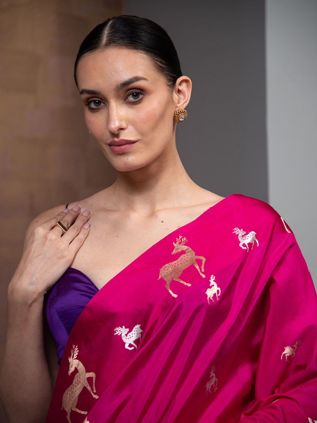 Dark Pink Booti Pure Silk Handloom Banarasi Saree