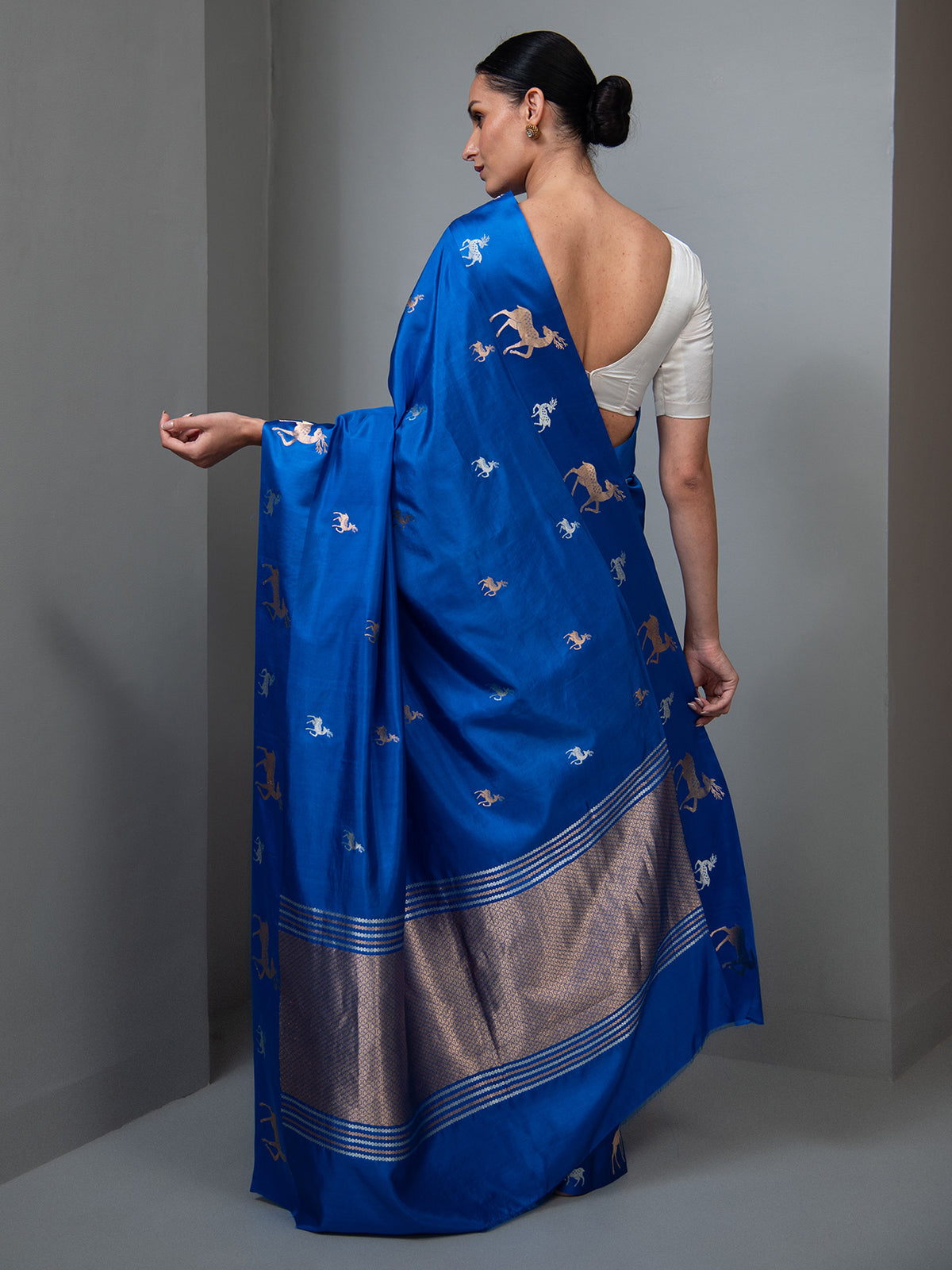 Royal Blue Booti Pure Silk Handloom Banarasi Saree