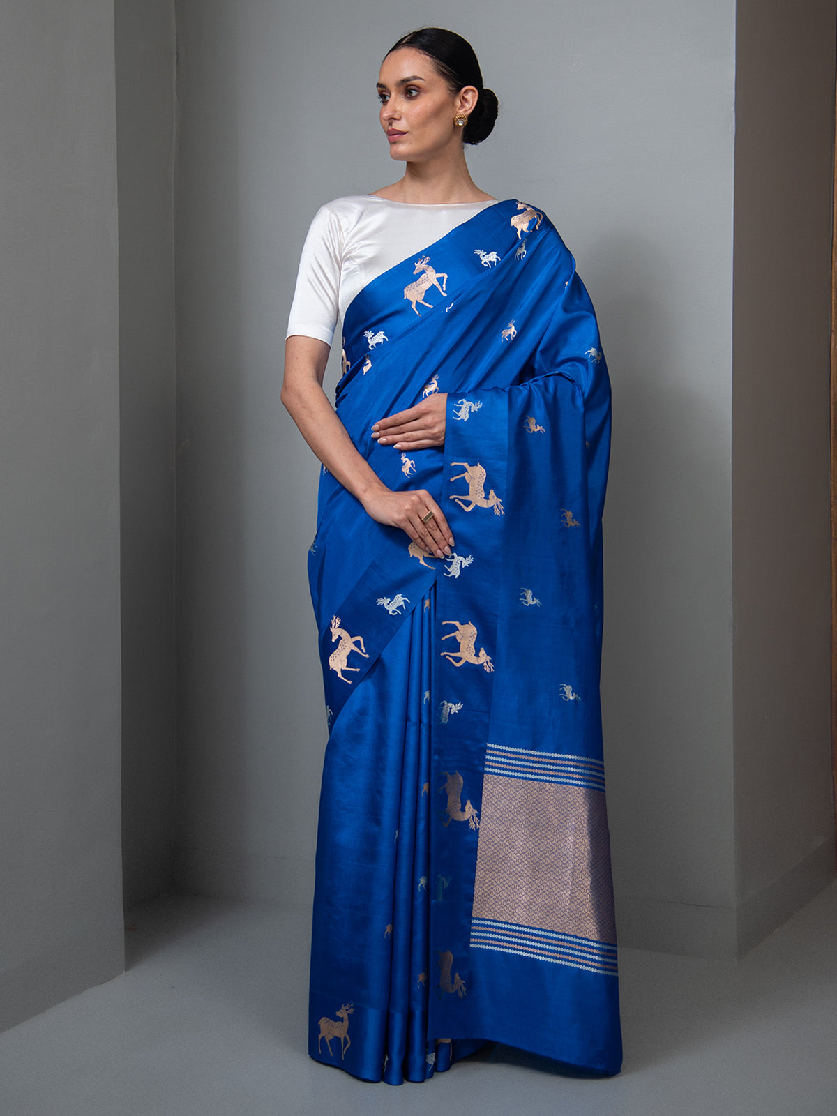 Royal Blue Booti Pure Silk Handloom Banarasi Saree