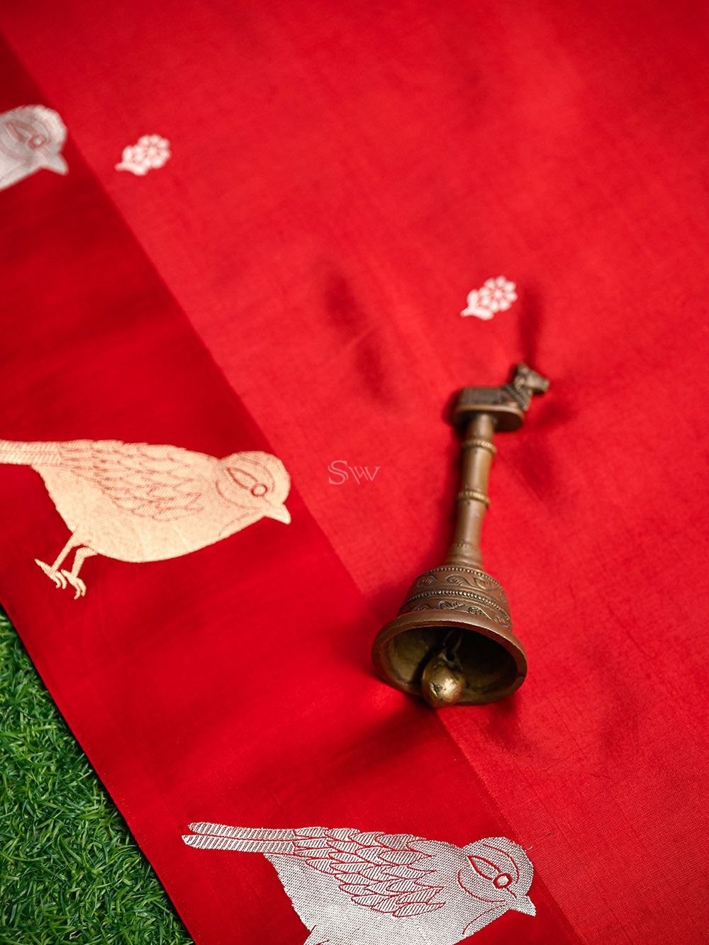 Red Booti Katan Silk Handloom Banarasi Saree