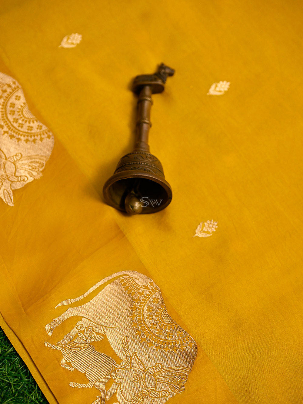 Mustard Booti Katan Silk Handloom Banarasi Saree