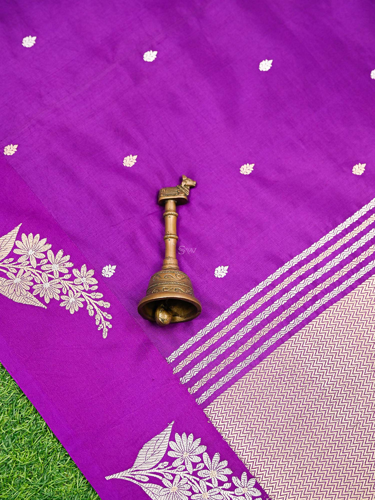 Purple Booti Katan Silk Handloom Banarasi Saree