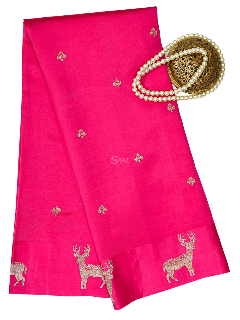 Magenta Booti Katan Silk Handloom Banarasi Saree