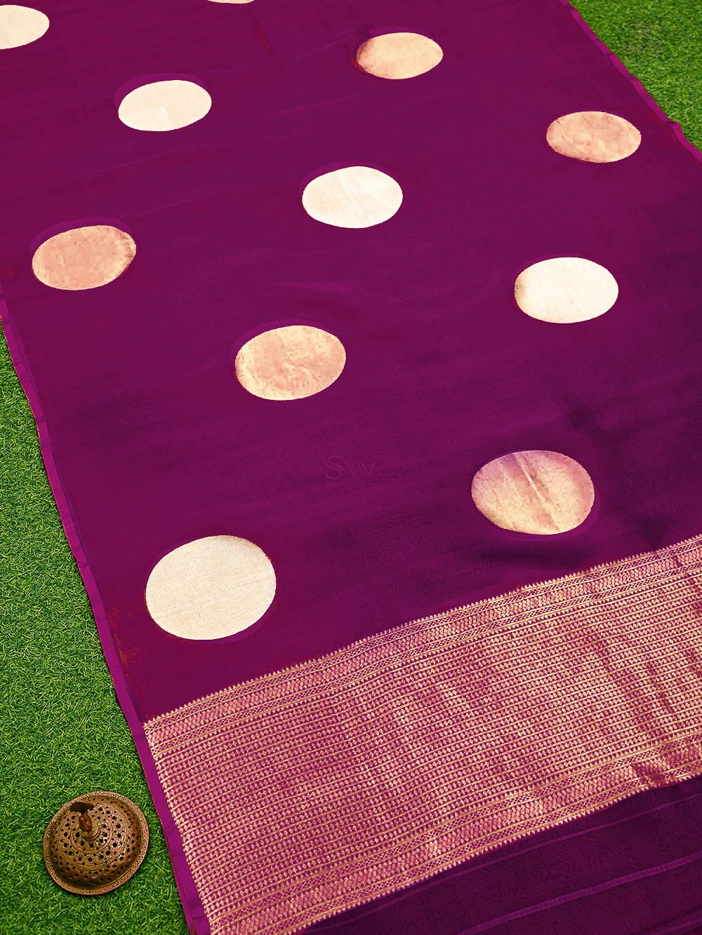 Dark Magenta Boota Pure Organza Silk Handloom Banarasi Saree - Sacred Weaves