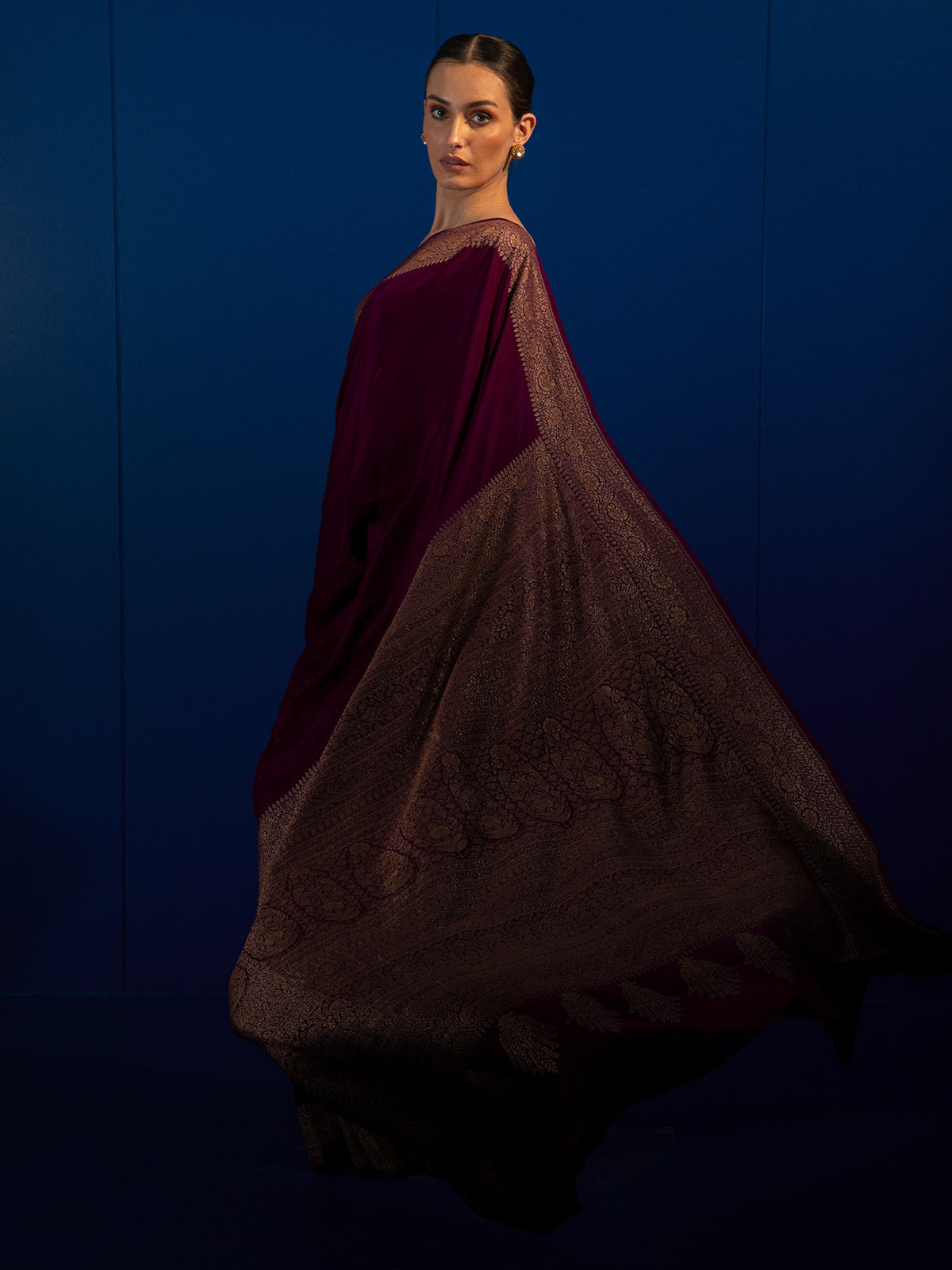 Dark Magenta Plain Crepe Silk Handloom Banarasi Saree