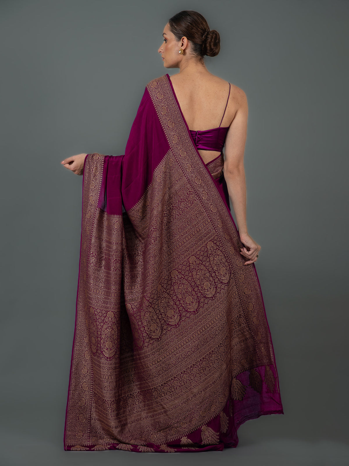 Dark Magenta Plain Crepe Silk Handloom Banarasi Saree