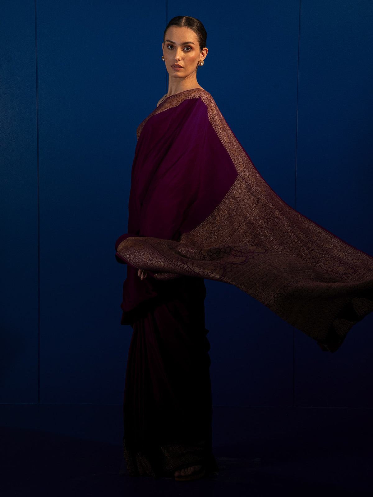 Dark Magenta Plain Crepe Silk Handloom Banarasi Saree