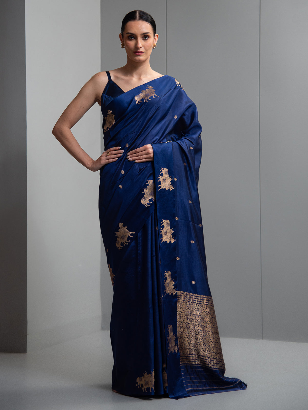 Blue Booti Pure Silk Handloom Banarasi Saree