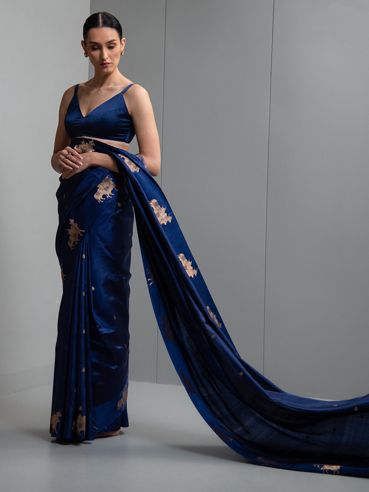 Blue Booti Pure Silk Handloom Banarasi Saree