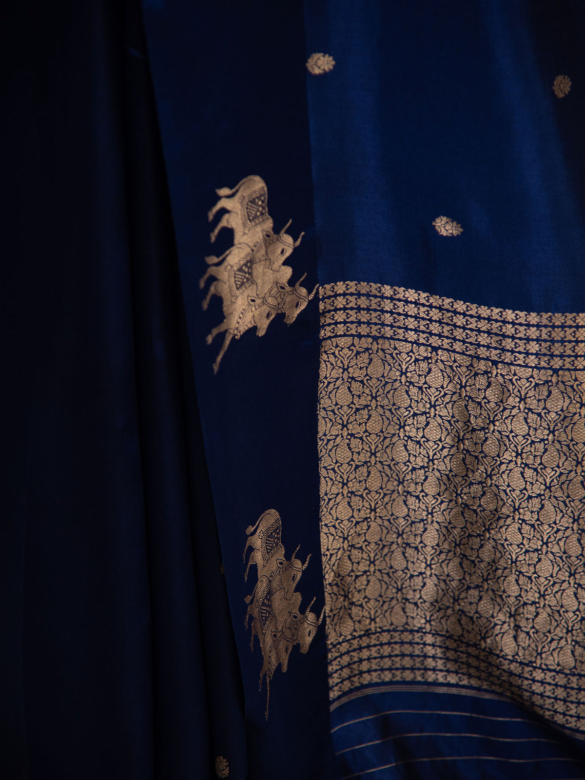 Blue Booti Pure Silk Handloom Banarasi Saree
