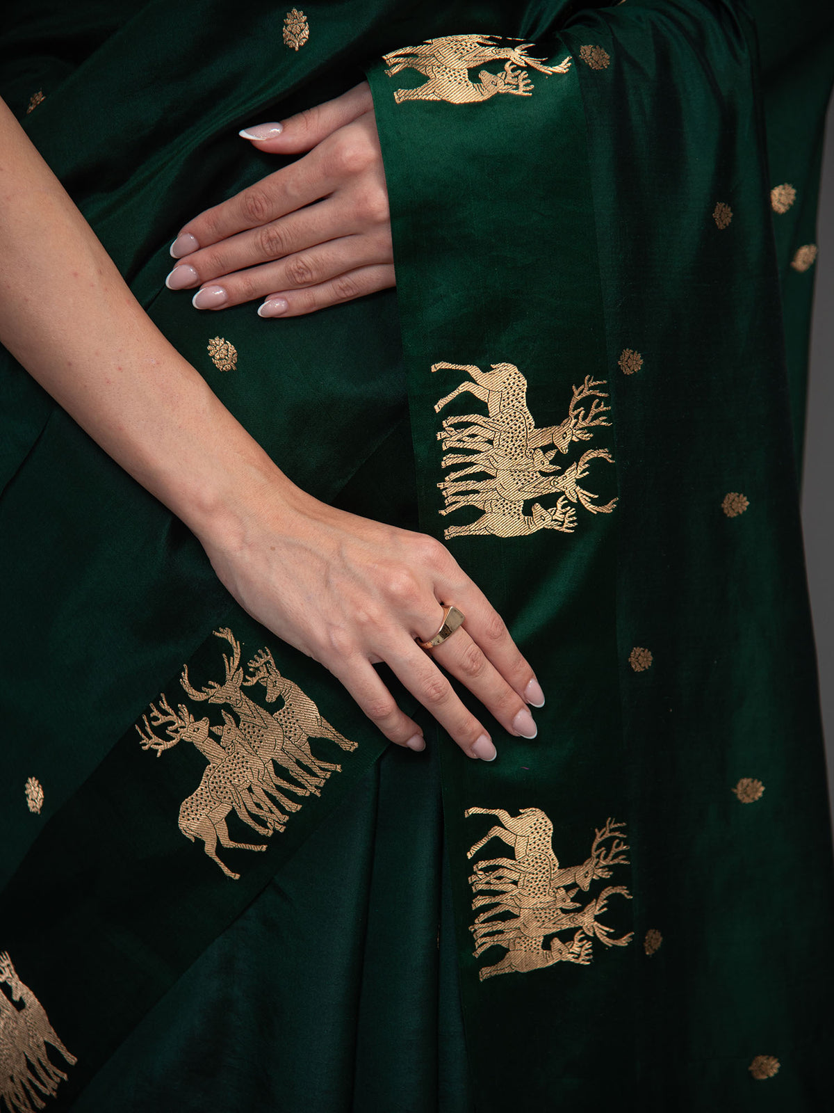 Bottle Green Booti Katan Silk Handloom Banarasi Saree