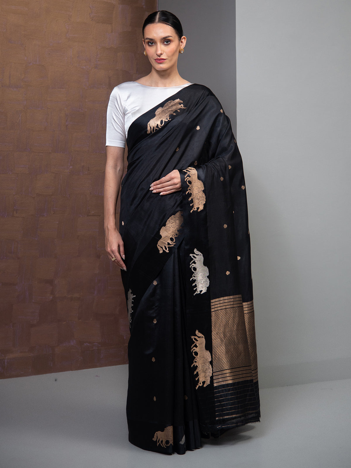 Black Booti Pure Silk Handloom Banarasi Saree