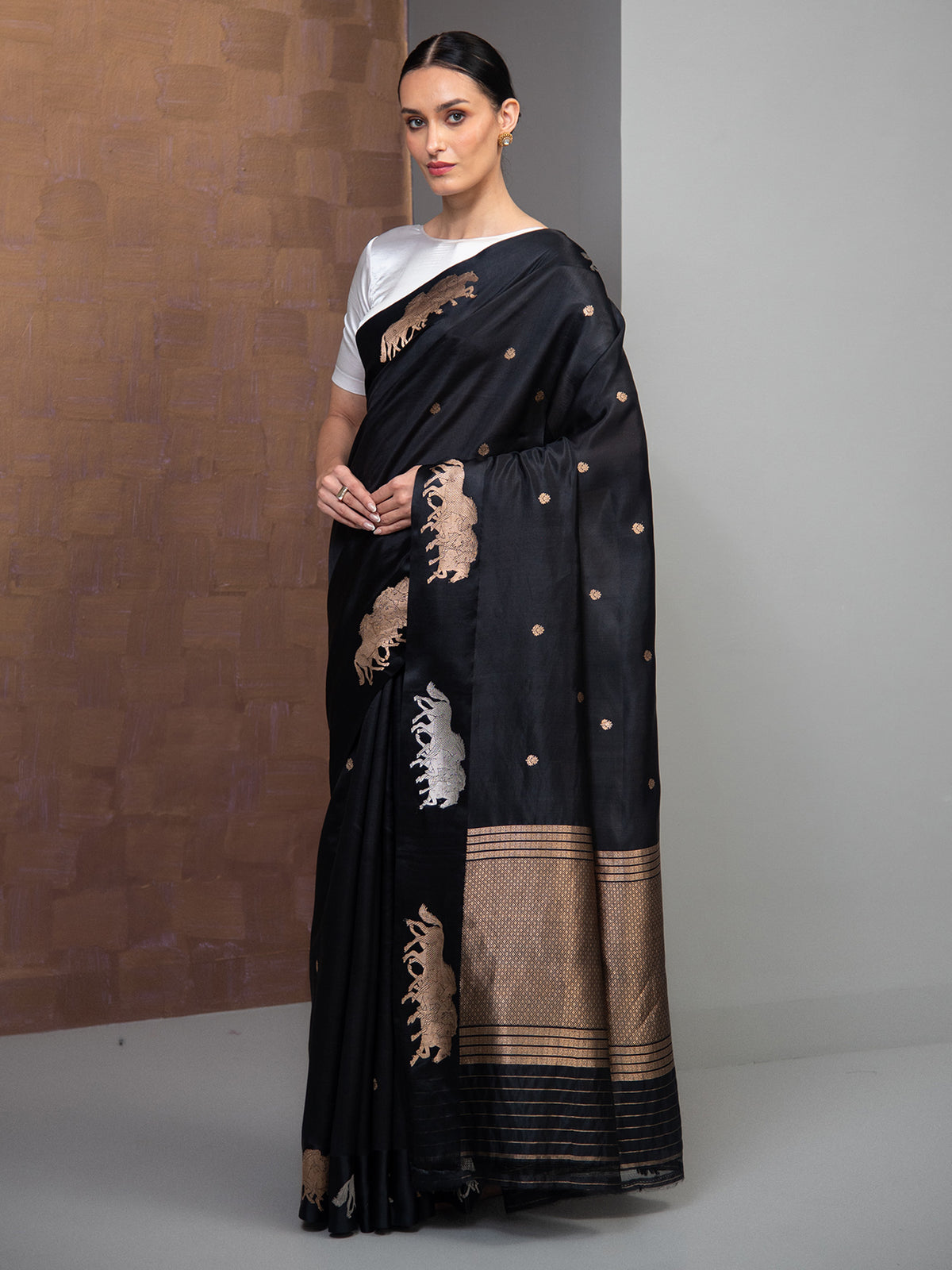 Black Booti Pure Silk Handloom Banarasi Saree