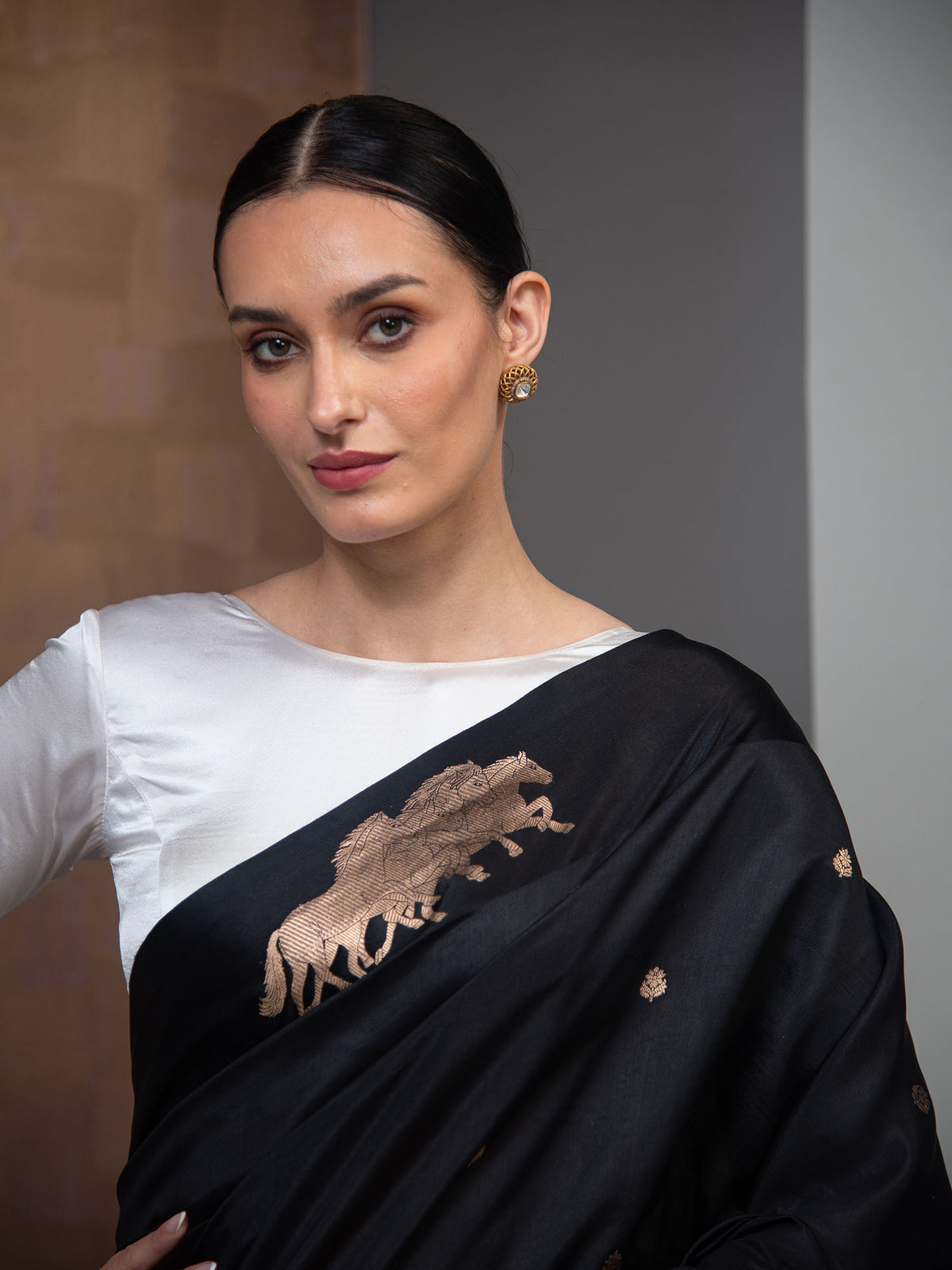 Black Booti Pure Silk Handloom Banarasi Saree