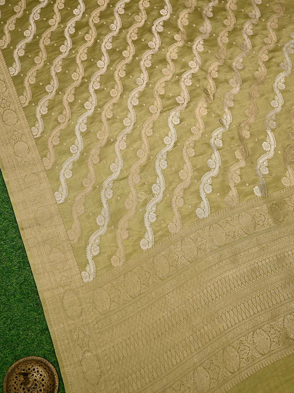 Moss Green Satin Sona Roopa Jaal Handloom Banarasi Saree - Sacred Weaves