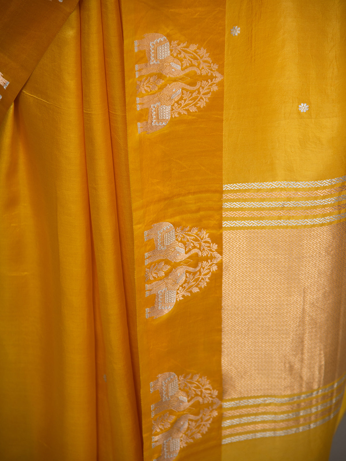 Yellow Booti Pure Silk Handloom Banarasi Saree