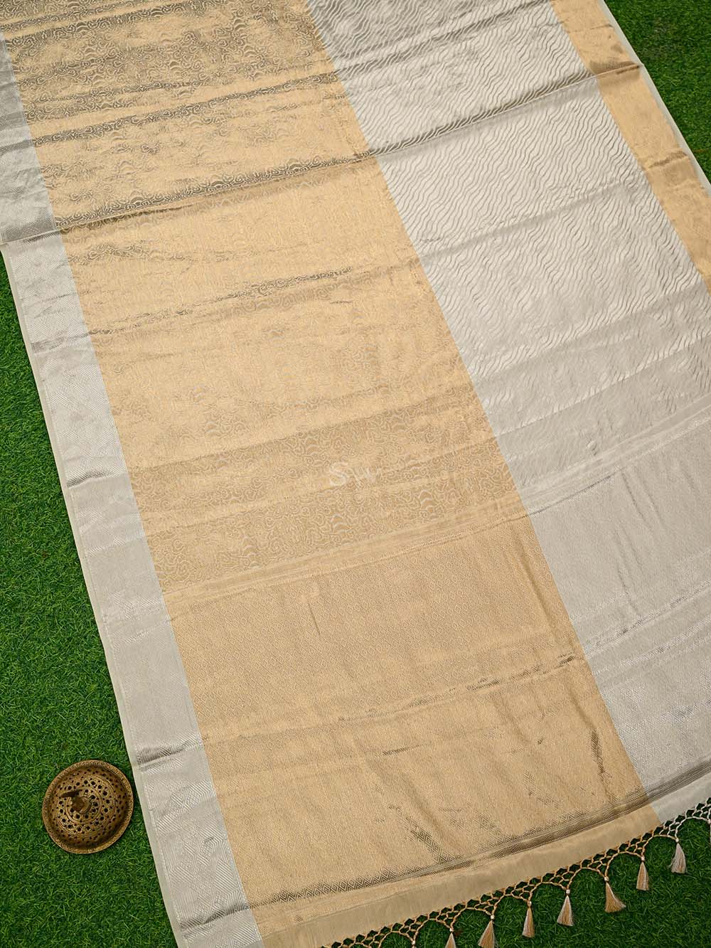 Beige Gold Tissue Brocade Handloom Banarasi Saree