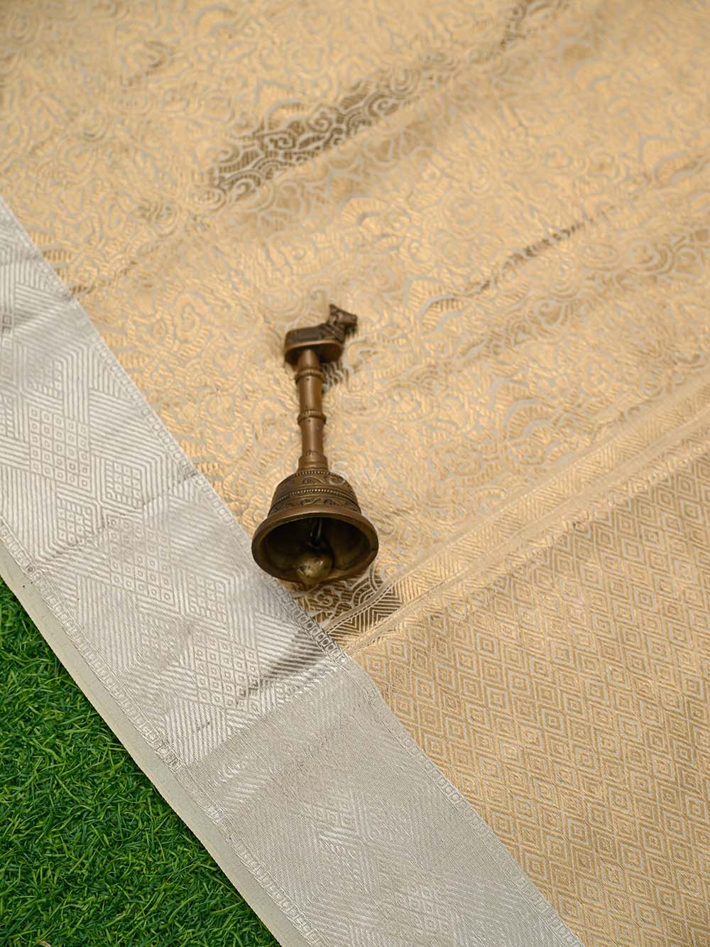 Beige Gold Tissue Brocade Handloom Banarasi Saree