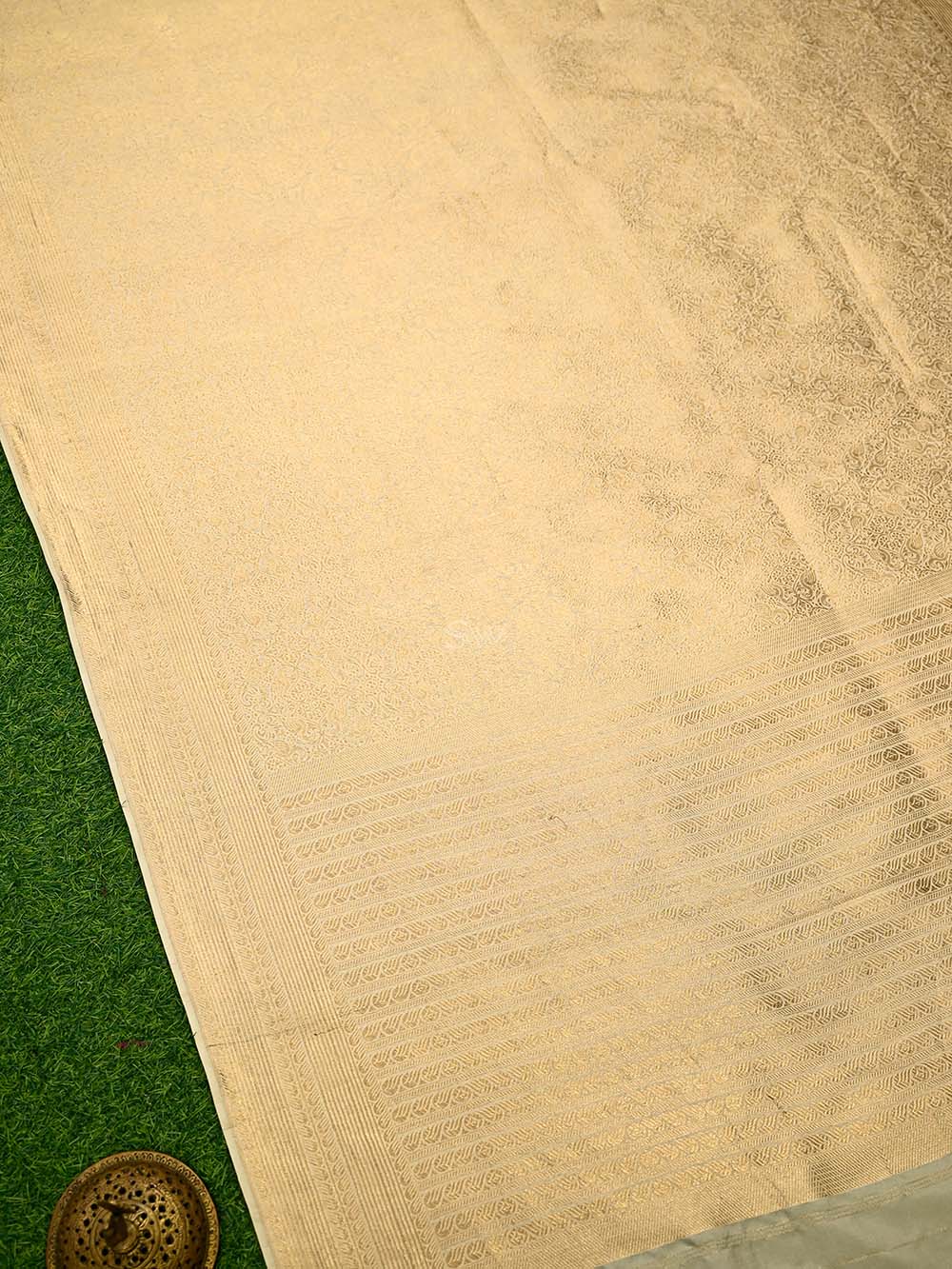 Beige Silk Shikargah Brocade Handloom Banarasi Saree - Sacred Weaves