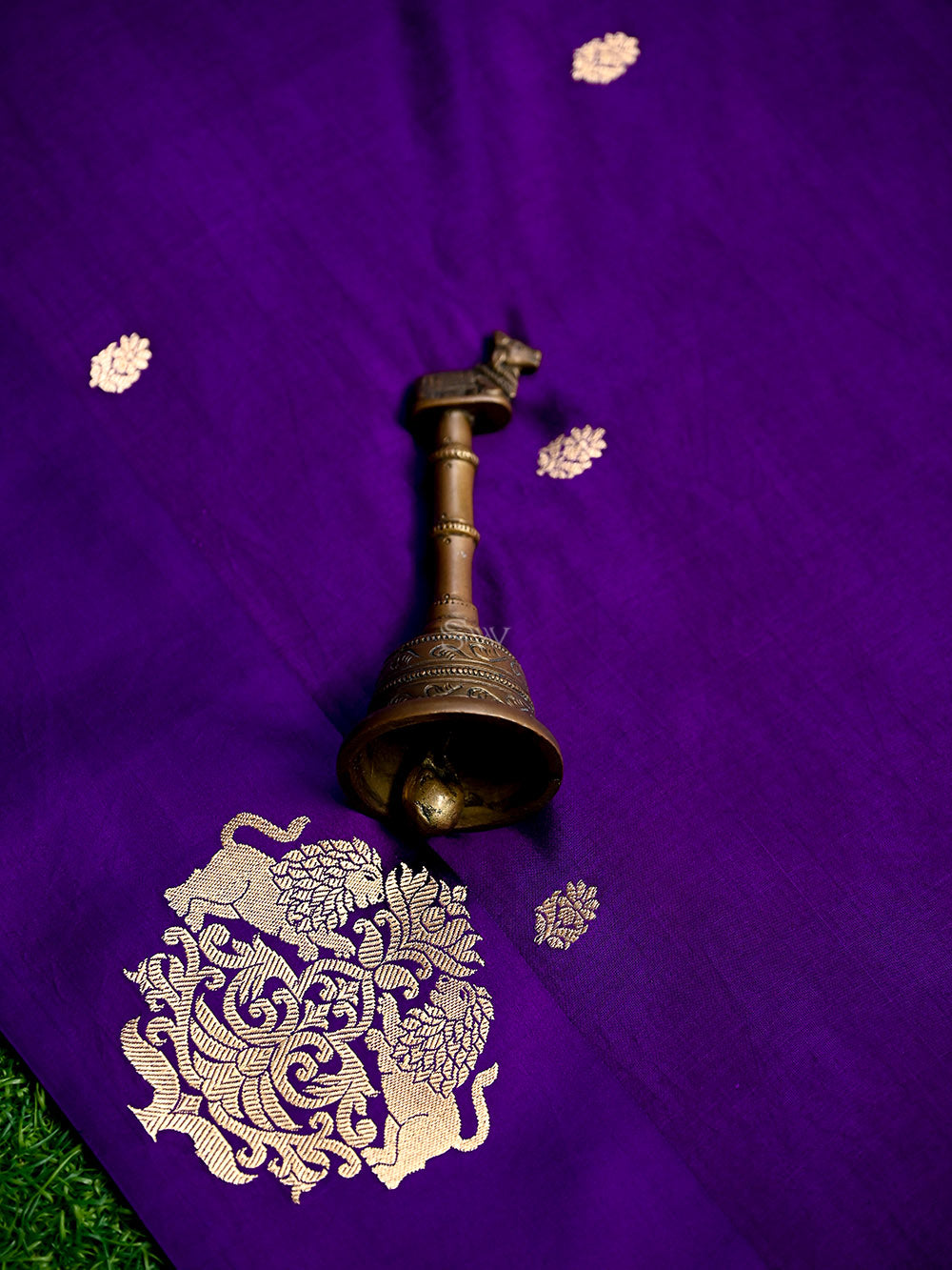 Purple Booti Katan Silk Handloom Banarasi Saree