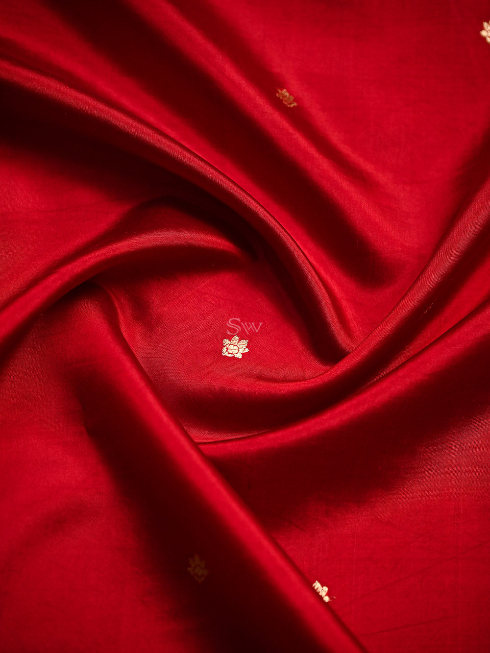 Dark Red Booti Katan Silk Handloom Banarasi Saree