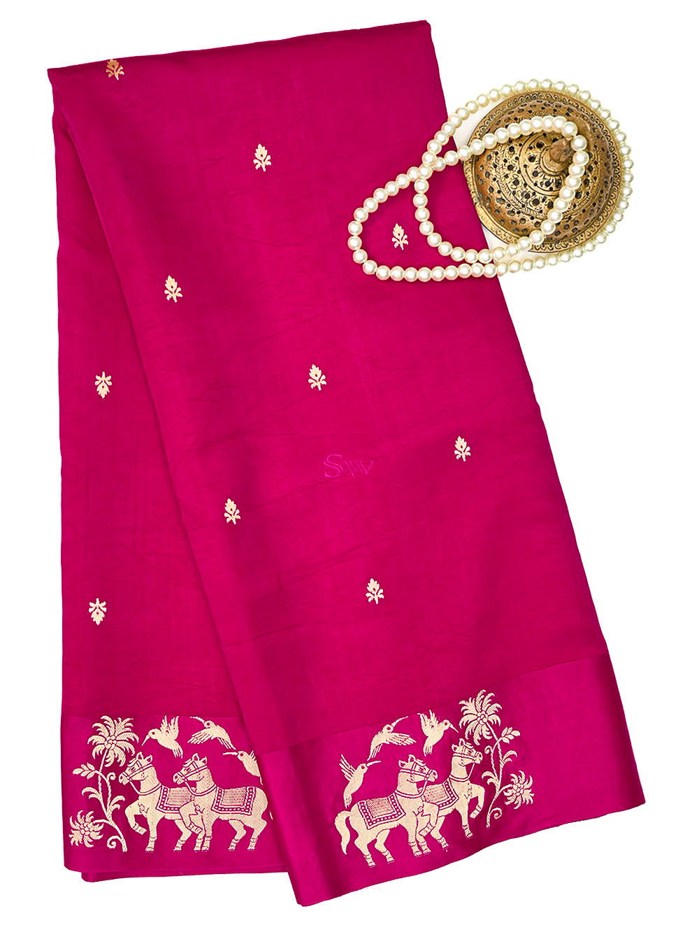 Magenta Booti Katan Silk Handloom Banarasi Saree