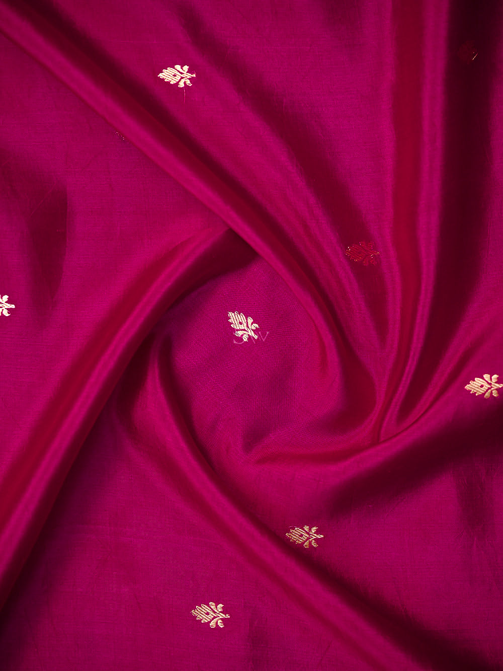 Magenta Booti Katan Silk Handloom Banarasi Saree