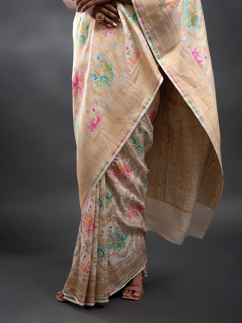 Beige Meenakari Tussar Georgette Handloom Banarasi Saree - Sacred Weaves