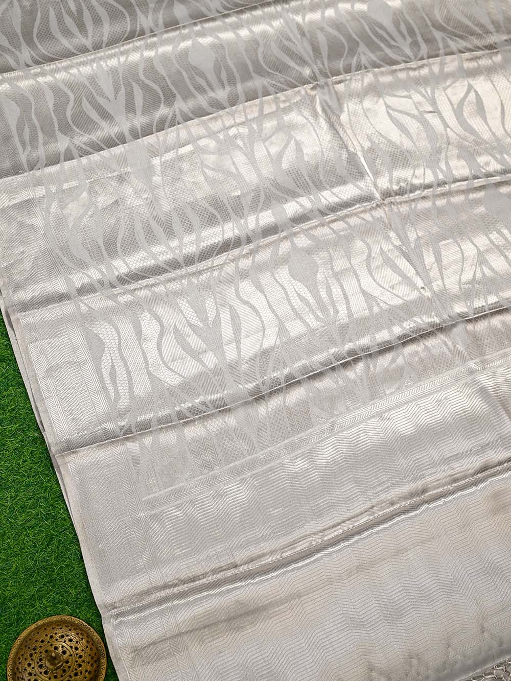 Grey Tissue Brocade Handloom Banarasi Saree - Sacred Weaves