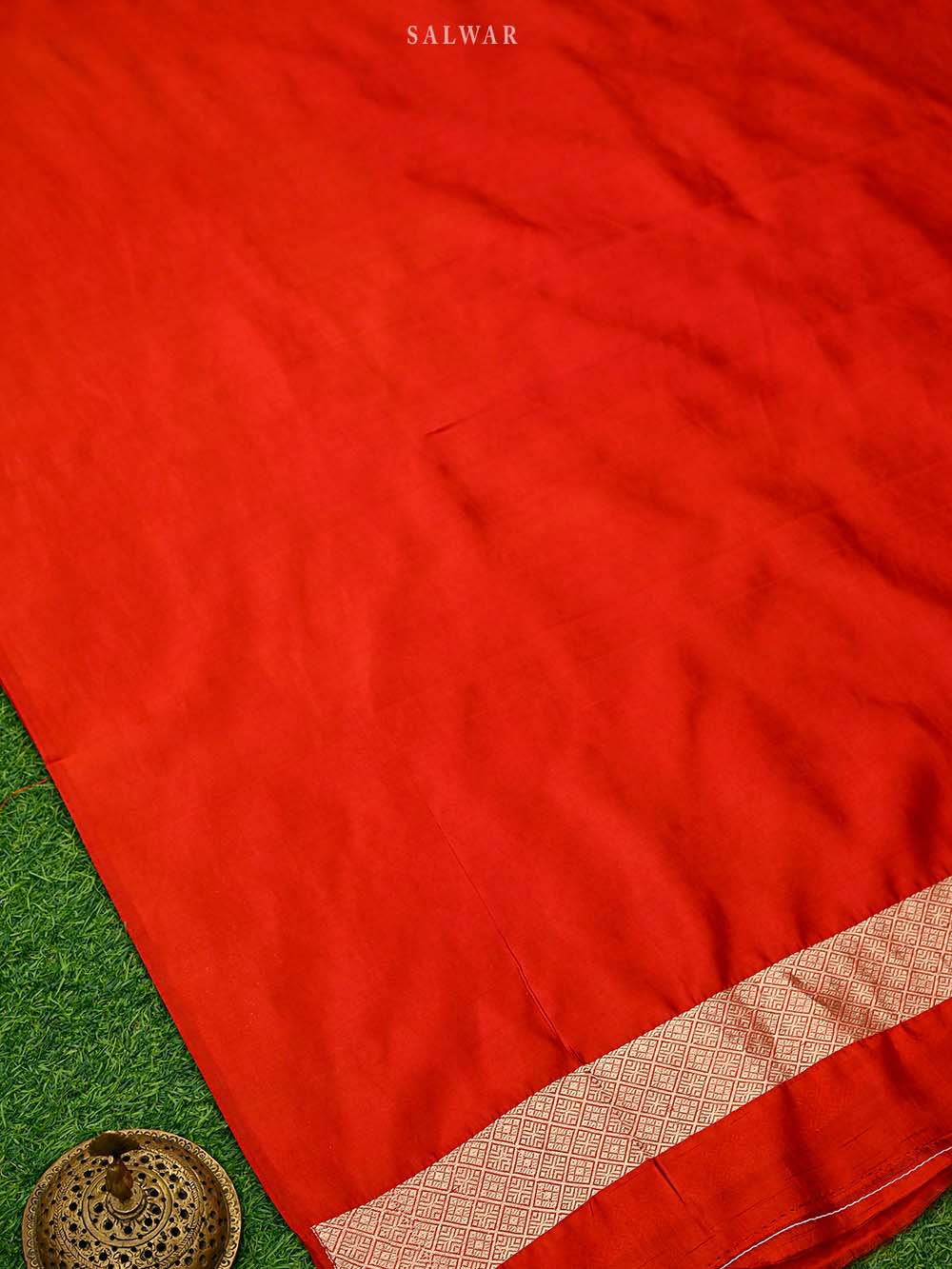 Red Booti Katan Silk Handloom Banarasi Suit