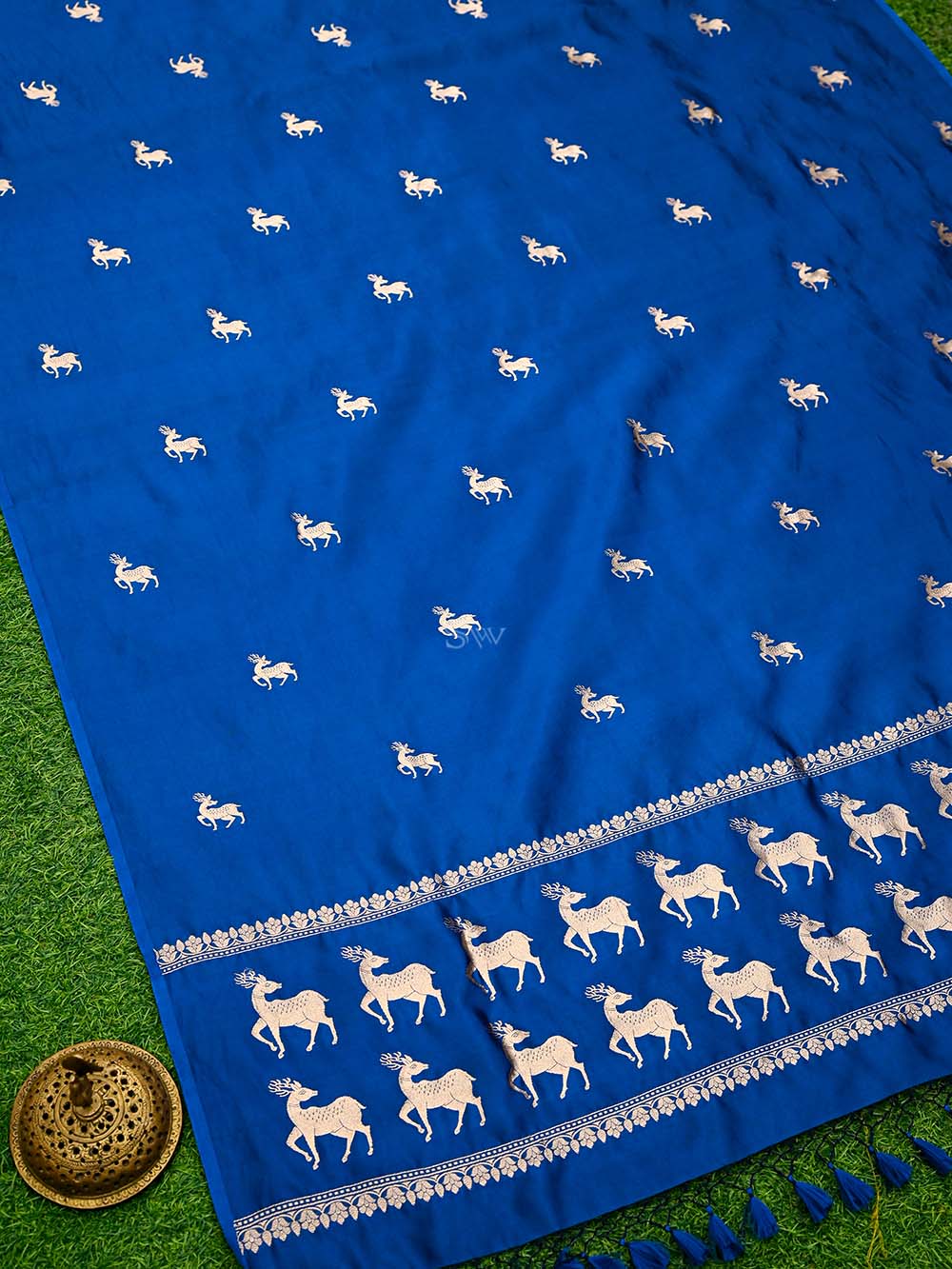 Blue Shikargah Katan Silk Handloom Banarasi Dupatta