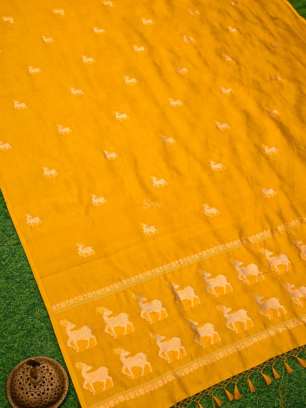 Yellow Shikargah Katan Silk Handloom Banarasi Dupatta - Sacred Weaves