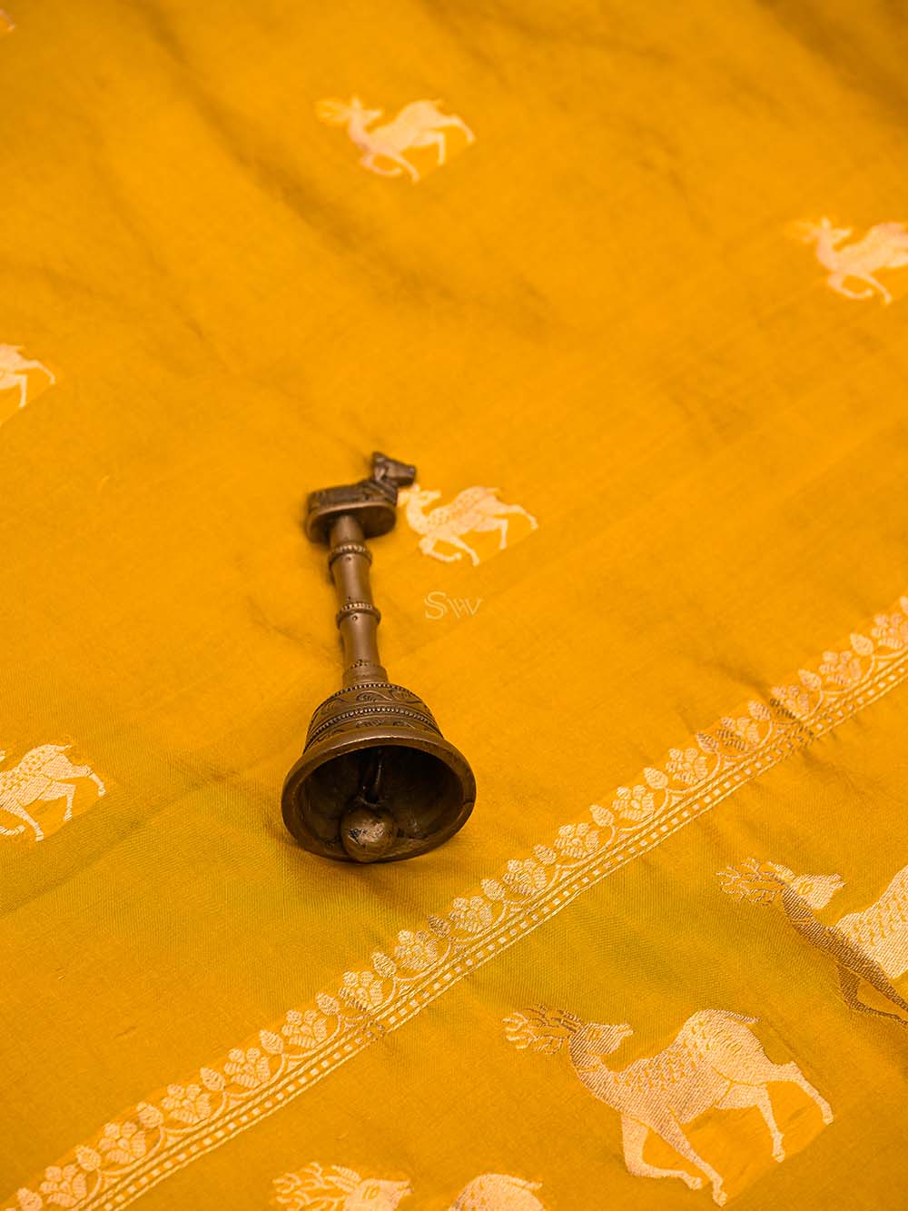 Yellow Shikargah Katan Silk Handloom Banarasi Dupatta - Sacred Weaves