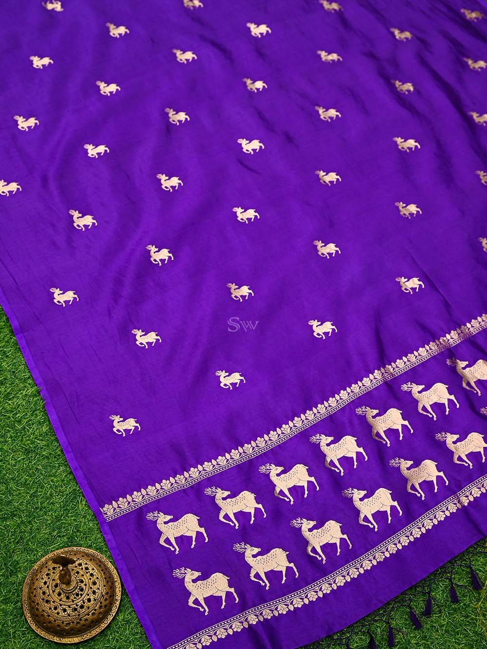 Purple Shikargah Katan Silk Handloom Banarasi Dupatta - Sacred Weaves