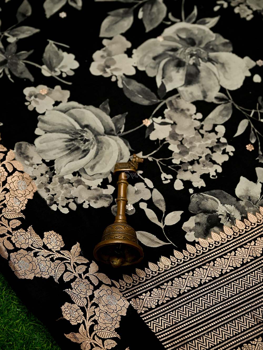 Black Booti Katan Silk Handloom Banarasi Suit - Sacred Weaves