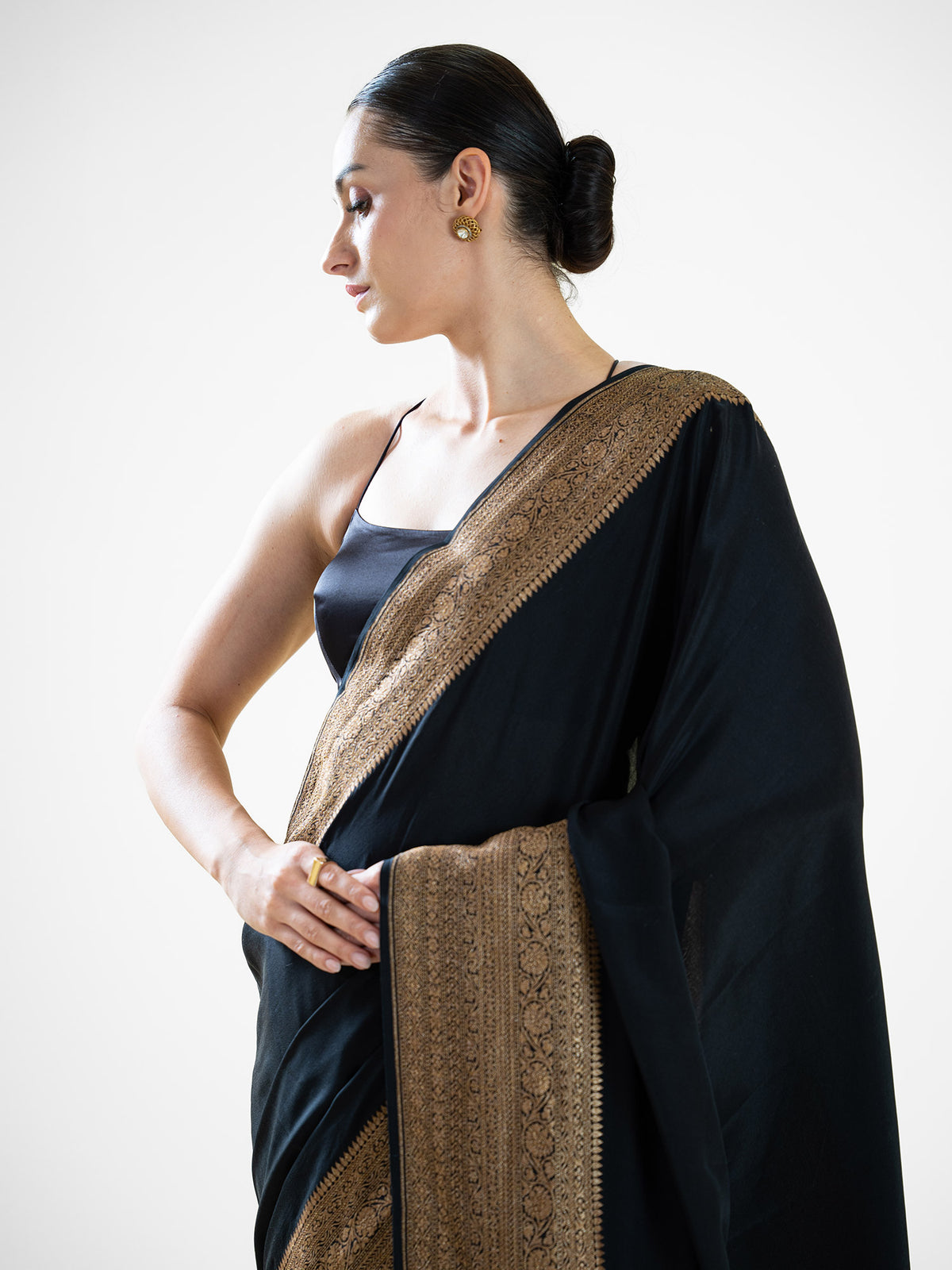 Black Plain Crepe Silk Handloom Banarasi Saree - Sacred Weaves