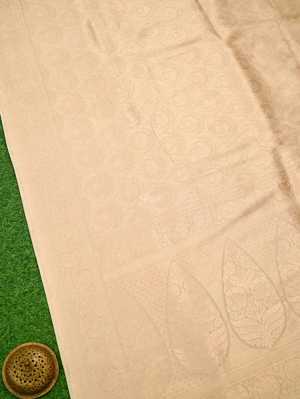 Beige Silk Shikargah Brocade Handloom Banarasi Saree - Sacred Weaves