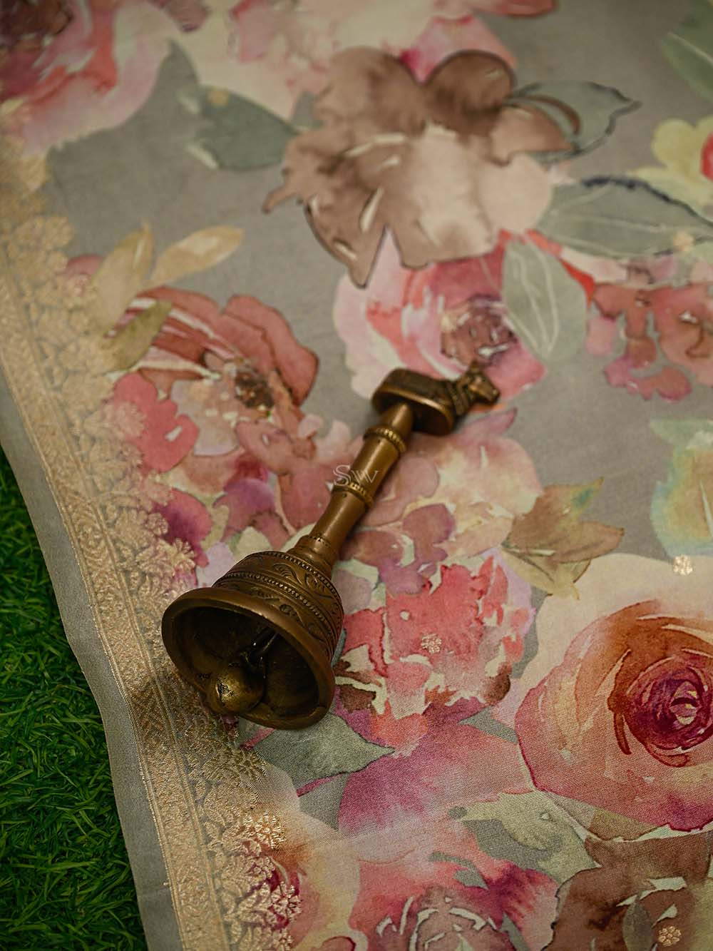 Grey Booti Katan Silk Handloom Banarasi Suit - Sacred Weaves