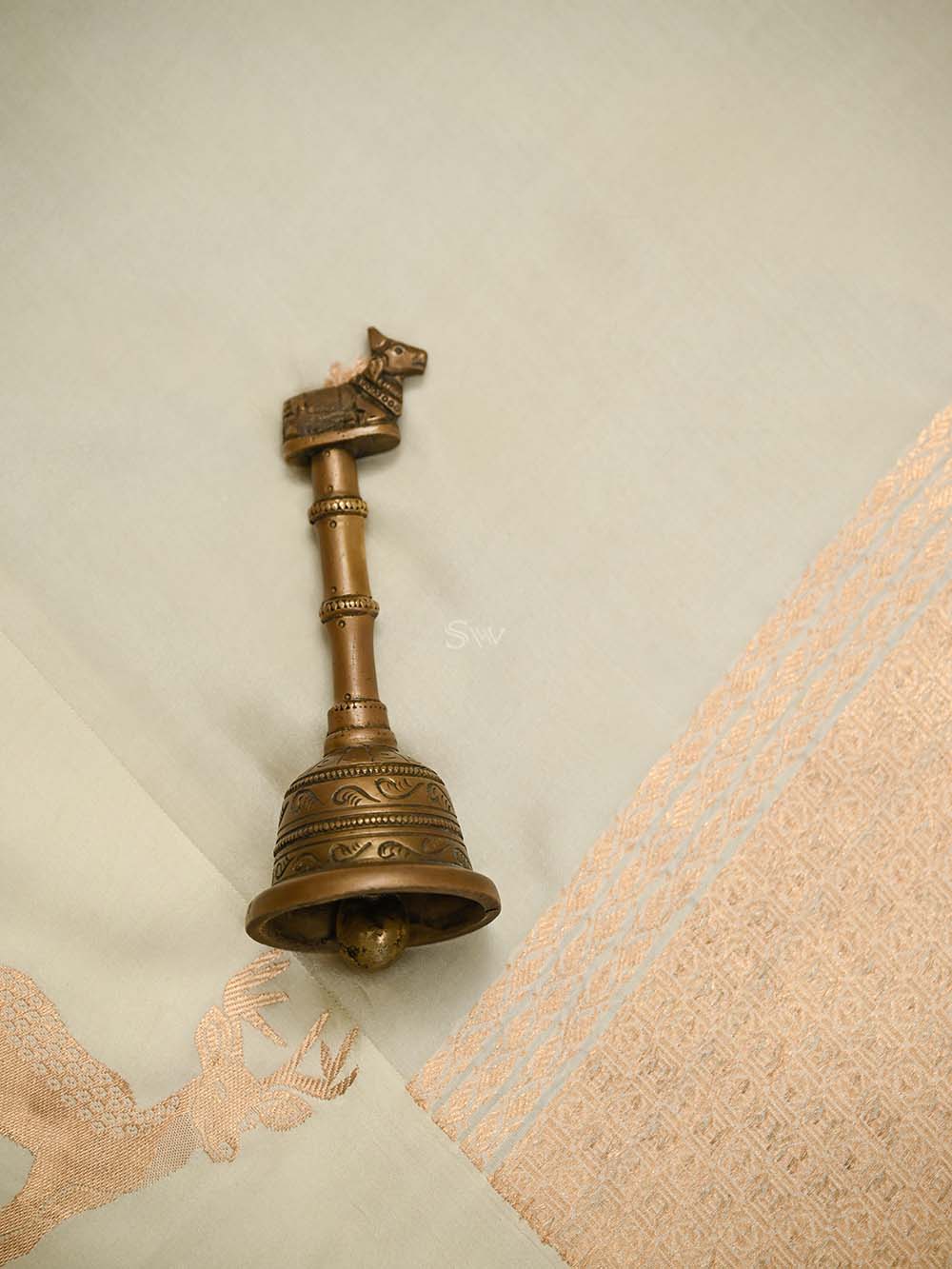 Cream Booti Pure Silk Handloom Banarasi Saree - Sacred Weaves