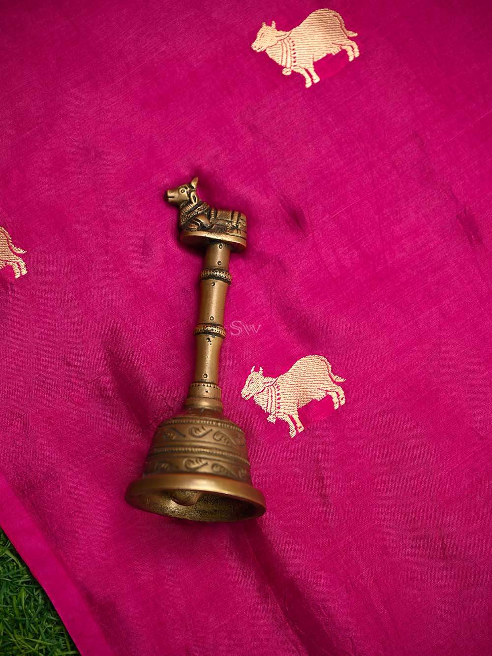 Dark Pink Shikargah Katan Silk Handloom Banarasi Dupatta - Sacred Weaves