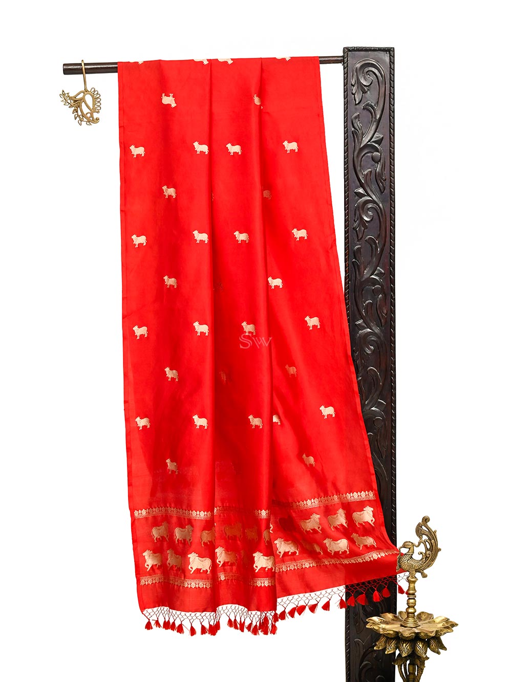 Red Shikargah Katan Silk Handloom Banarasi Dupatta - Sacred Weaves