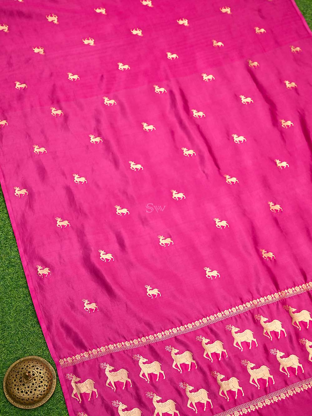 Dark Pink Shikargah Katan Silk Handloom Banarasi Dupatta - Sacred Weaves