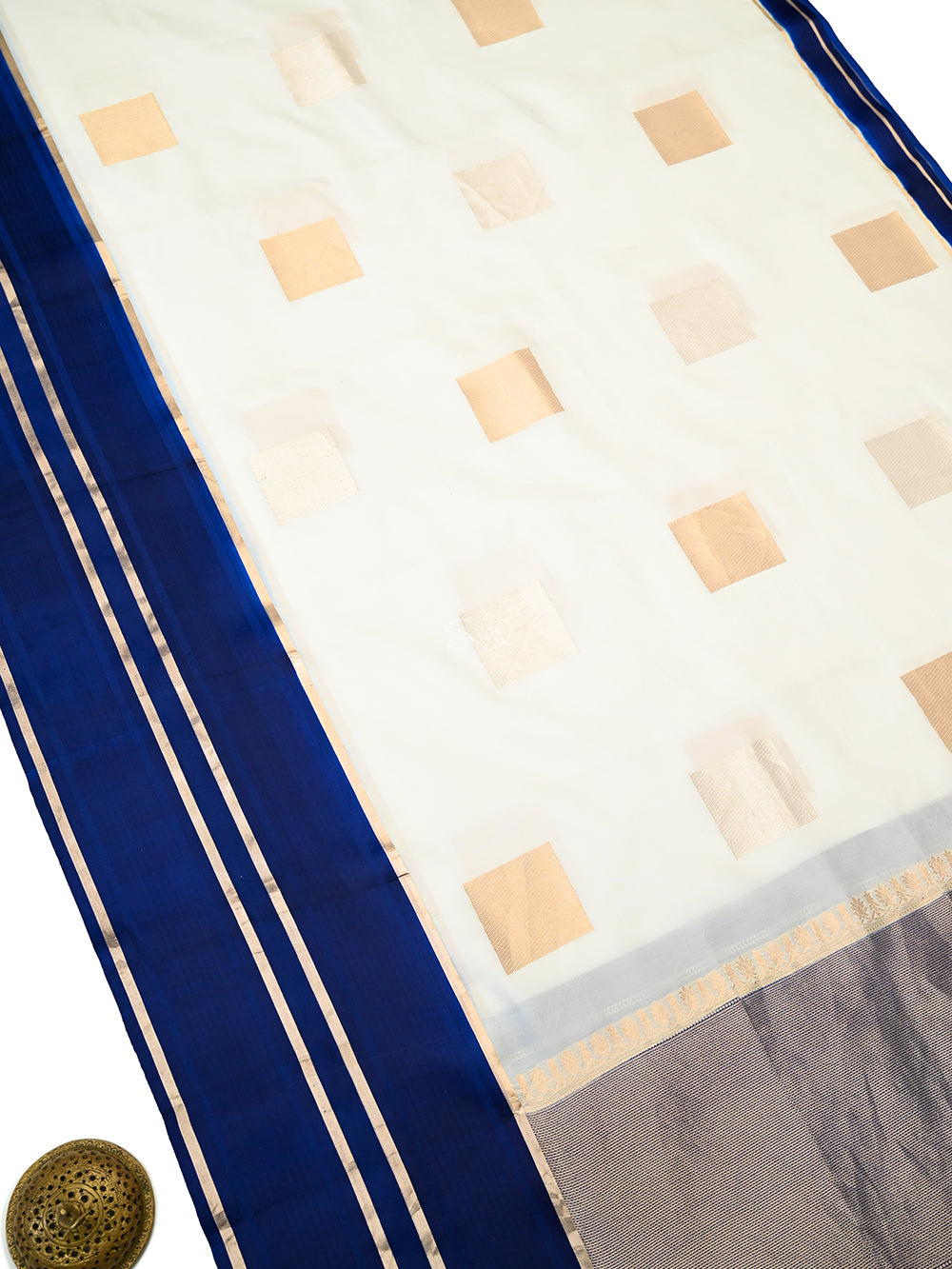 Off White Boota Pure Silk Handloom Banarasi Saree - Sacred Weaves