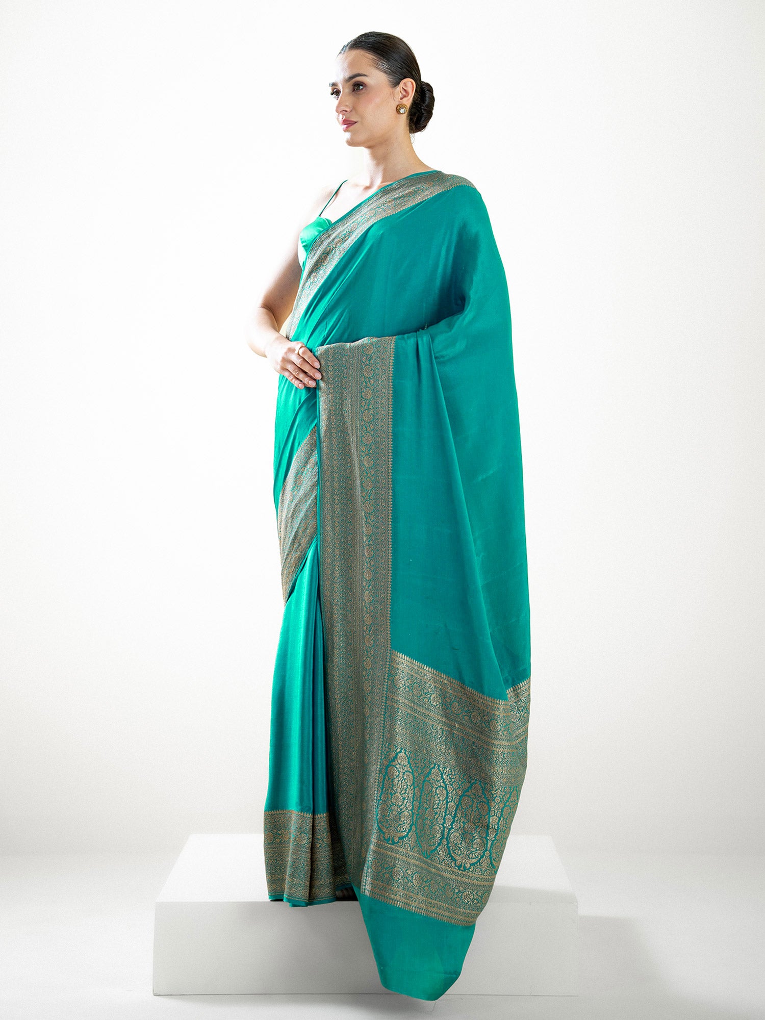 Teal Green Plain Crepe Silk Handloom Banarasi Saree - Sacred Weaves
