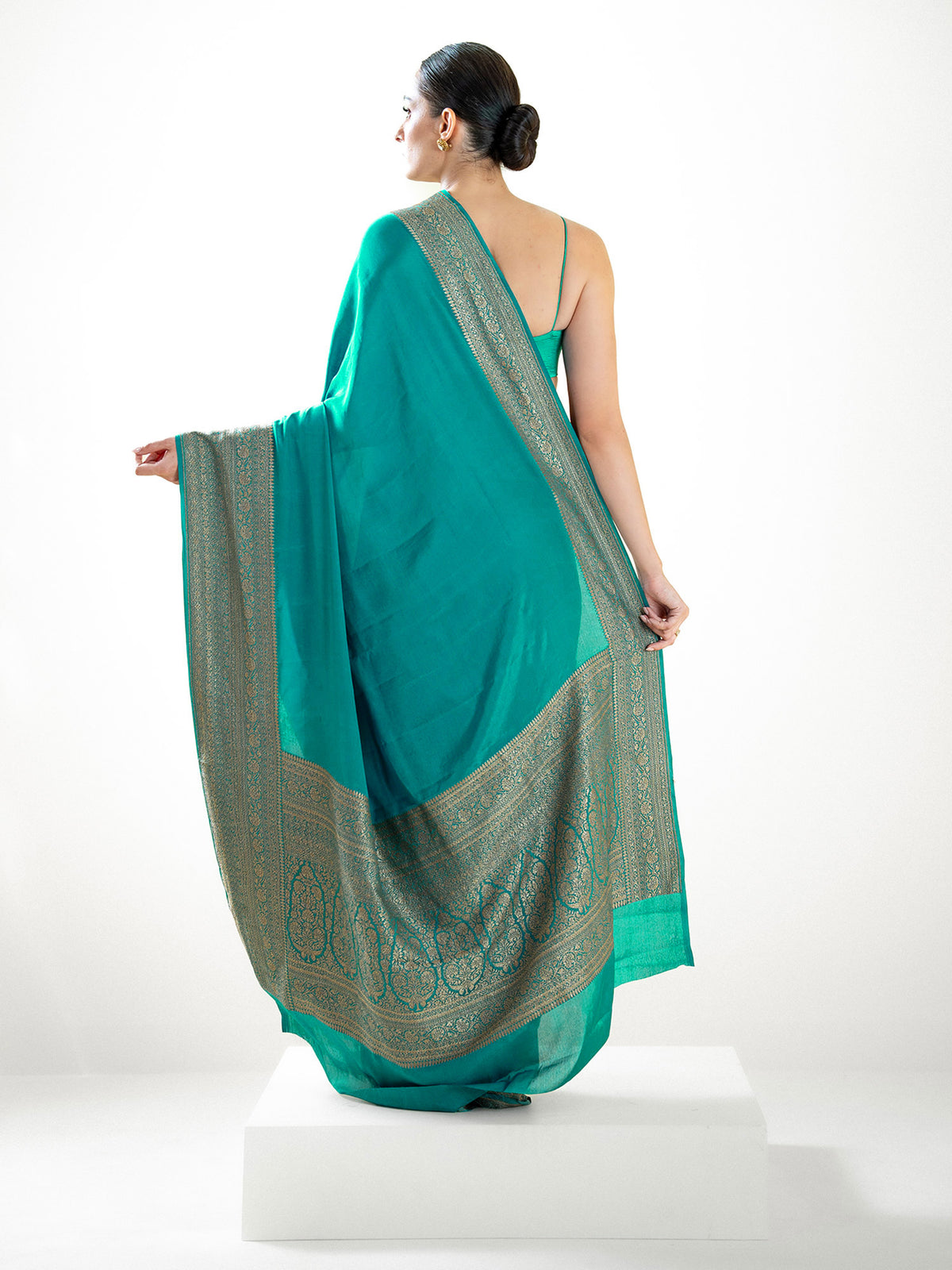 Teal Green Plain Crepe Silk Handloom Banarasi Saree - Sacred Weaves